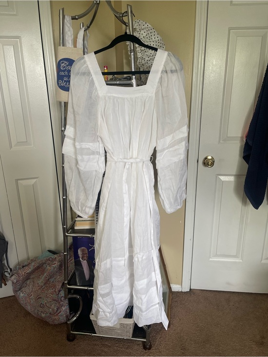 Banana Republic Dresses & Skirts - Banana Republic White Maxi Dress with Square Neck and Puff Sleeves